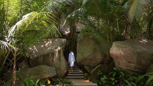 Entrance to spa - SeyExclusive.com
